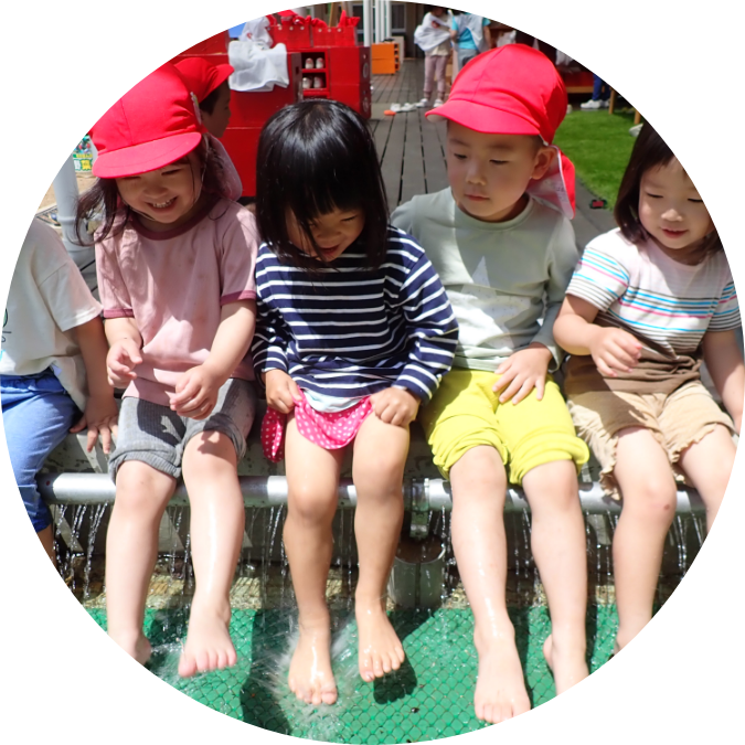 人、ものと共に生活を創る子どもの様子 イメージ